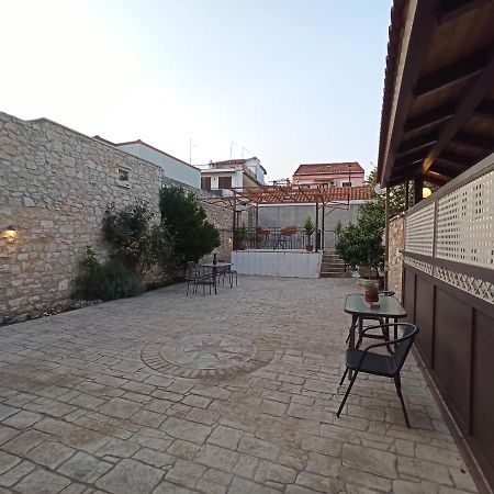 To Agioklima Hotell Ioánnina Exteriör bild